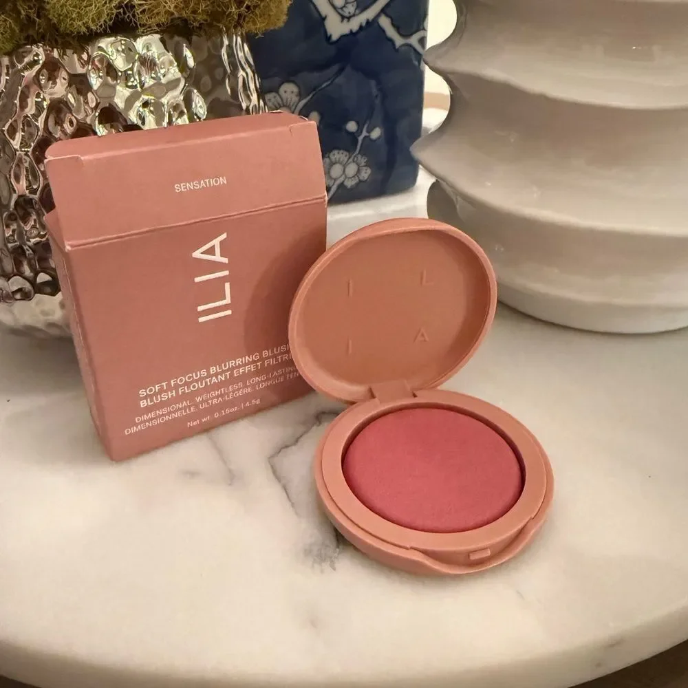 ILIA Soft Focus Blurring Blush - Talc-Free Powder Blush